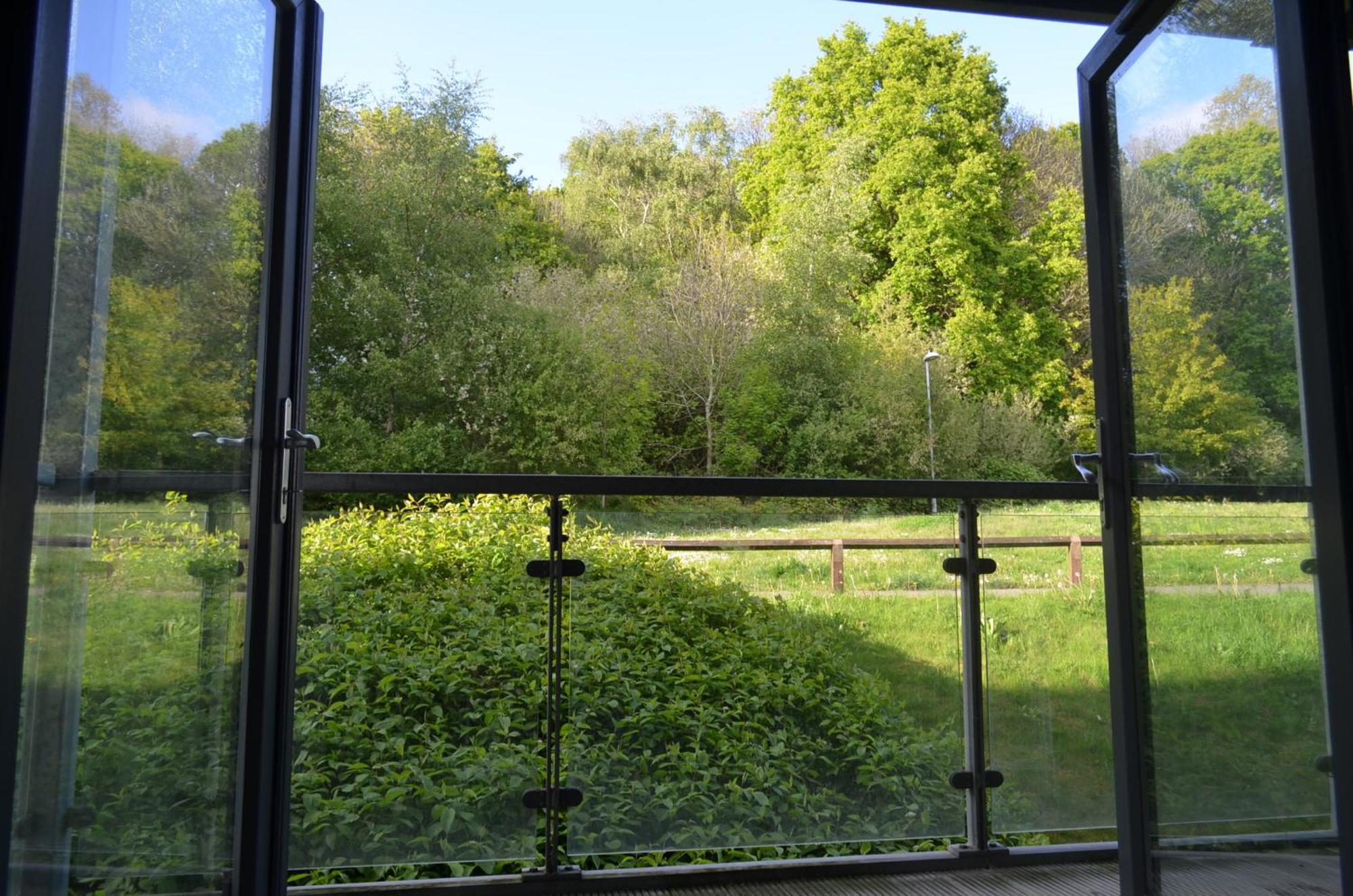 Brentwood Town Retreat - Large 2 Bedroom Apartment Zewnętrze zdjęcie