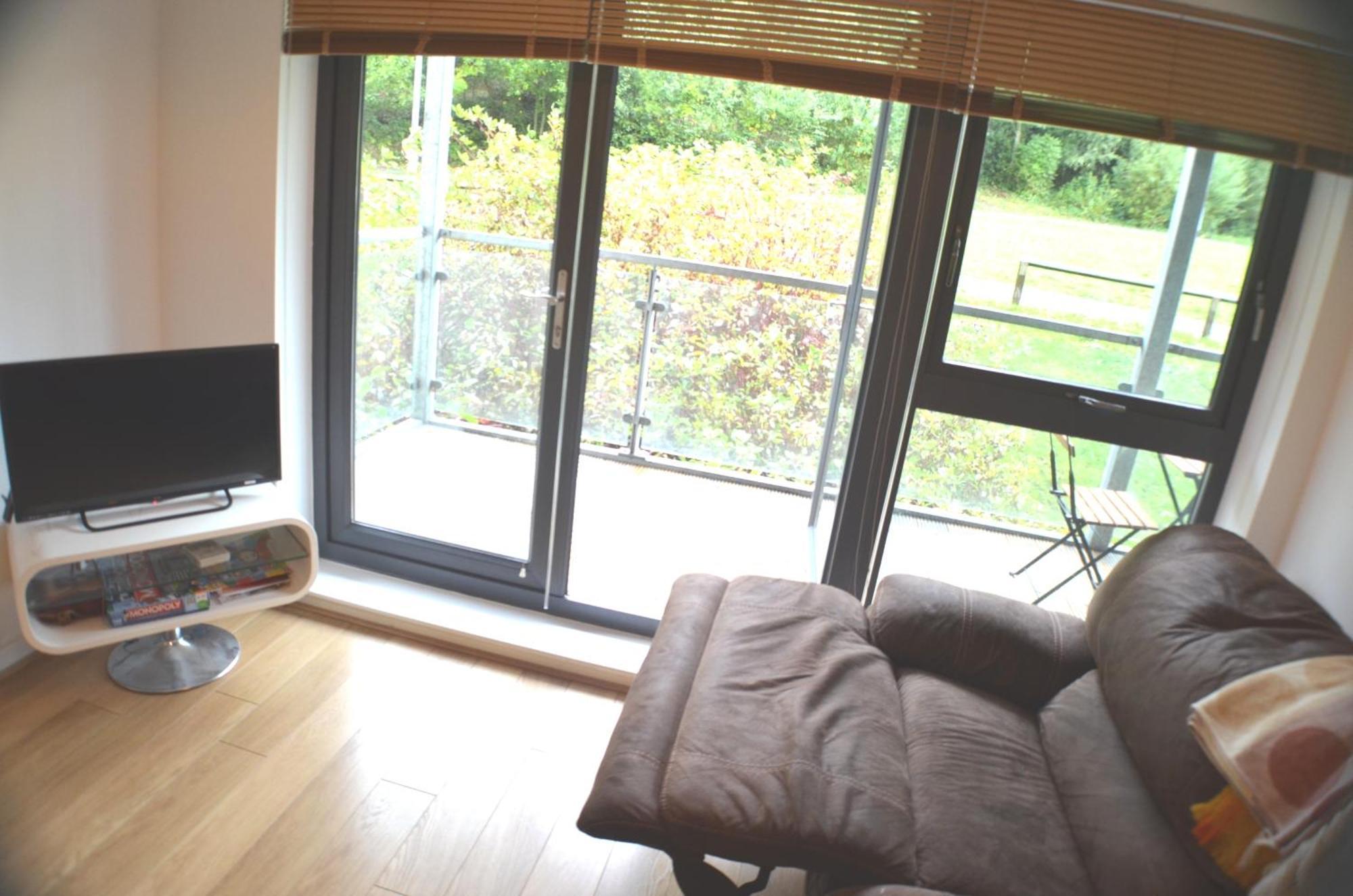 Brentwood Town Retreat - Large 2 Bedroom Apartment Zewnętrze zdjęcie